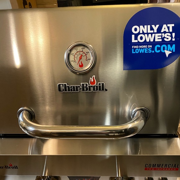 BRAND NEW BBQ - Picture 3 of 4